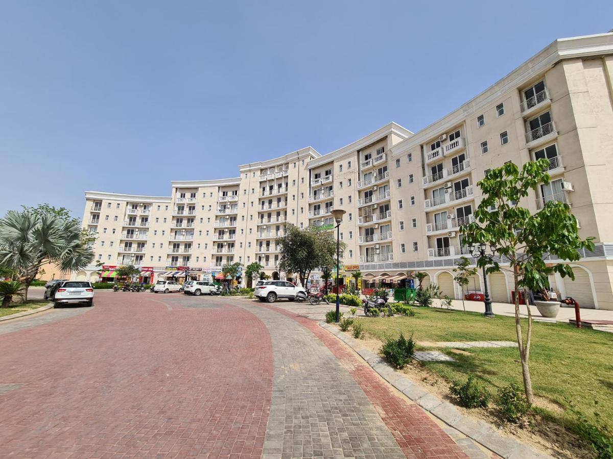 Hotel Lord Krishna Palace Vrindāvan Exterior foto